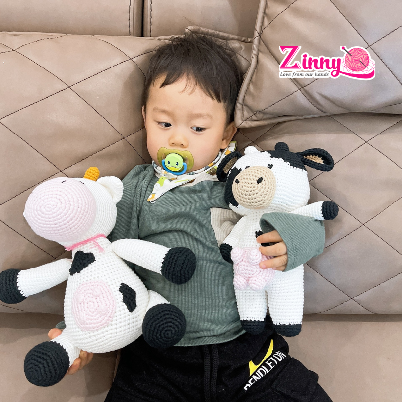 15 Gấu bông len đan móc thủ công từ sợi len cao cấp, mềm mại và bền đẹp, mang đến món quà handmade đầy ý nghĩa và khác biệt.