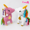 Gấu len và búp bê len handmade được làm thủ công với từng đường kim mũi chỉ tỉ mỉ, mang đến món quà ý nghĩa và độc đáo.